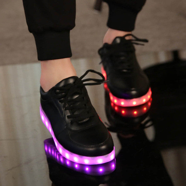 YPYUNA // USB illuminated krasovki luminous sneakers glowing kids shoes children with led light up sneakers for girls&boys