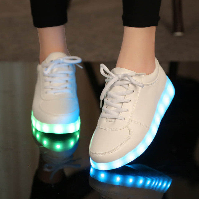 YPYUNA // USB illuminated krasovki luminous sneakers glowing kids shoes children with led light up sneakers for girls&boys