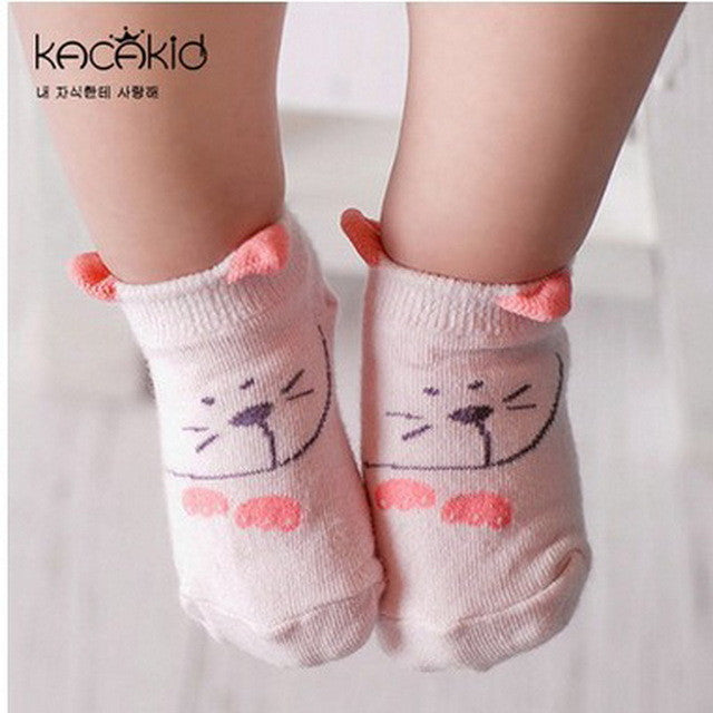 Hot Sales Newborn Cotton Non-Slip Baby Socks 100% Cotton Autum Winter Infant Cartoon Socks With High Quality